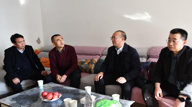 新春慰問(wèn)顯真情，建科關(guān)懷暖人心——甘肅建科院開(kāi)展2025年春節(jié)送溫暖活動(dòng)